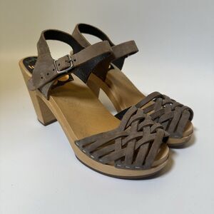 Swedish Hasbeens Brown Leather Woven Strap Clog Sandals Wooden Heel Size 38